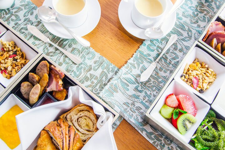 Breakfast/Coffee Service 59 of 77