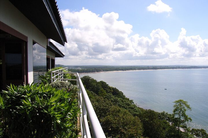 Beach/ocean view