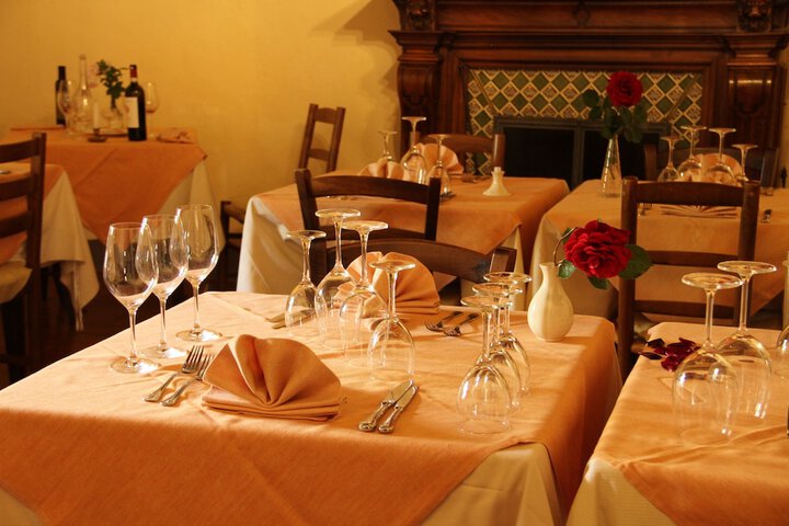 Dining 97 of 147