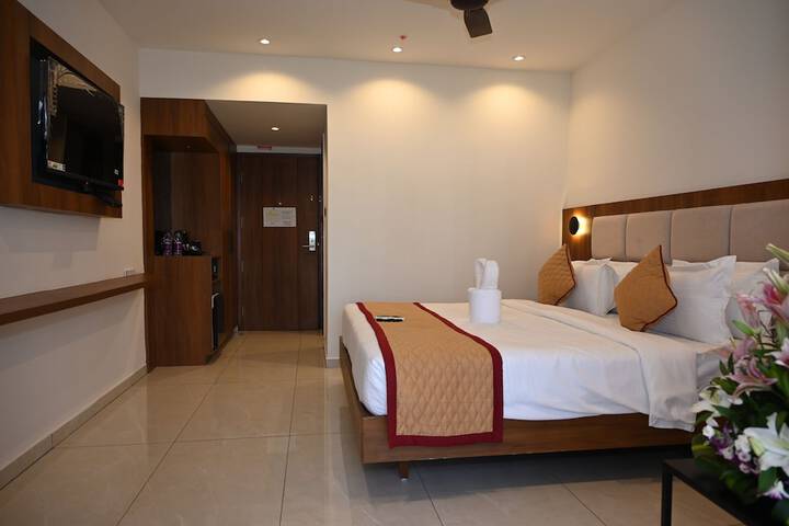 Room 35 of 68