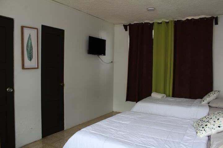Room 13 of 82