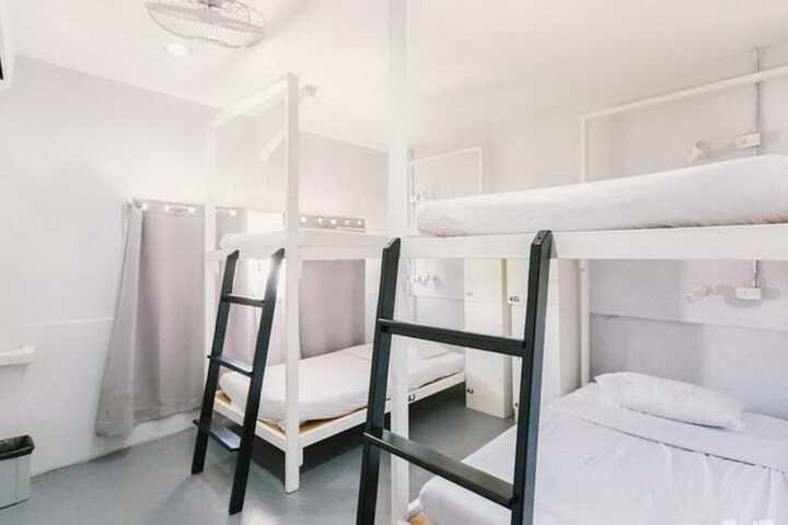 Room 8 of 35