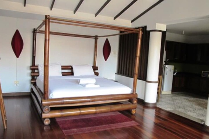 Room 14 of 96