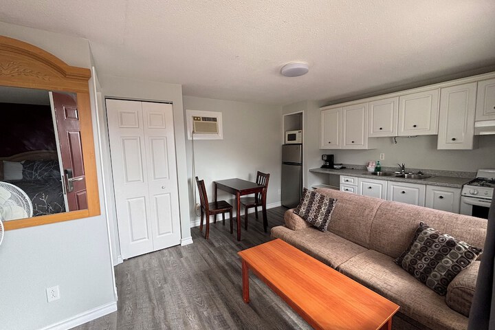 Room 47 of 118