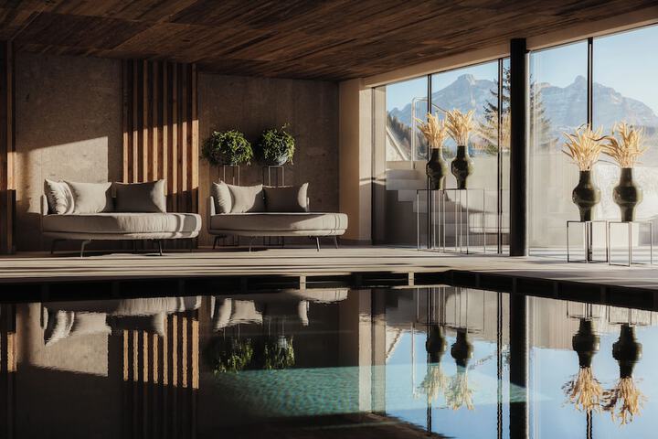 Pool 54 of 92