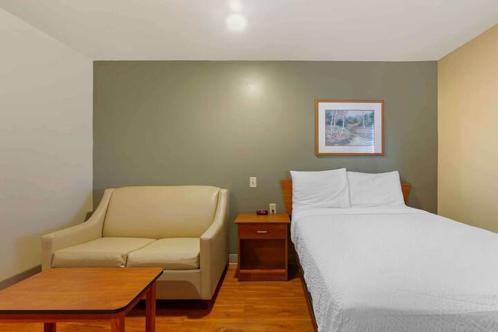 Studio with Double Bed (8 of 16)