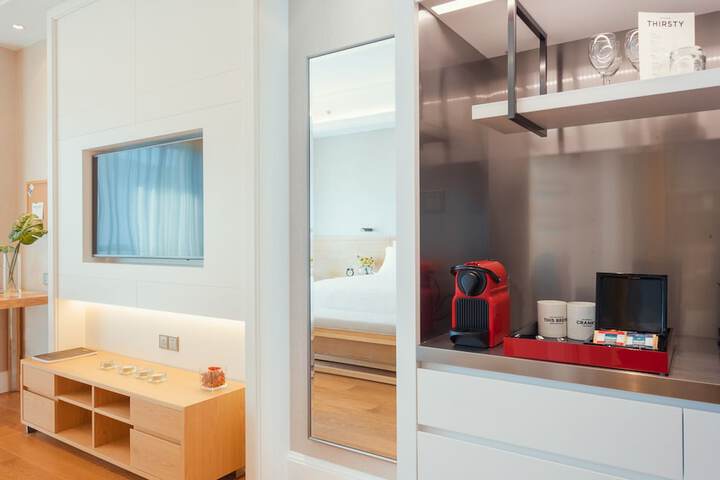 Room 48 of 108