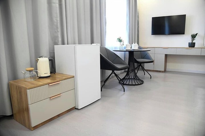 Room 12 of 12
