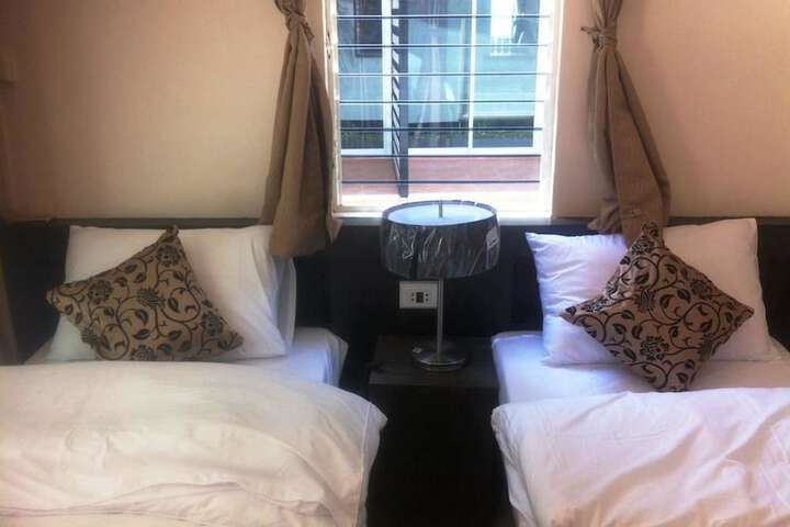 Room 10 of 70