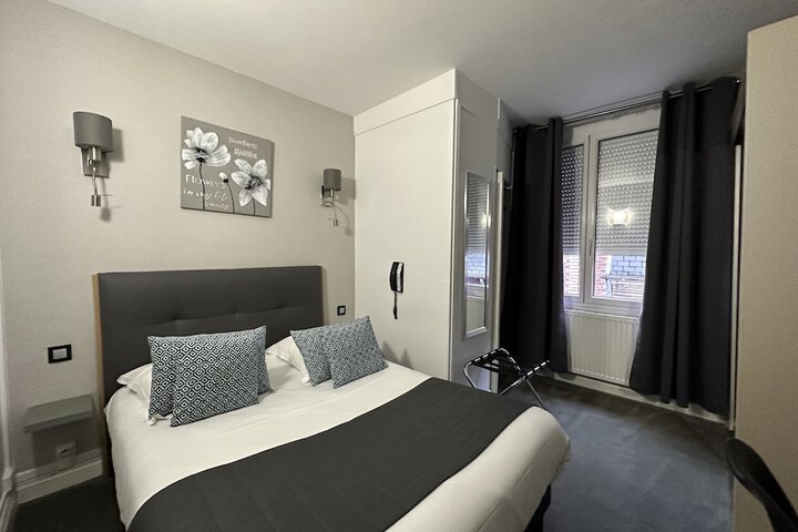 Room 21 of 35
