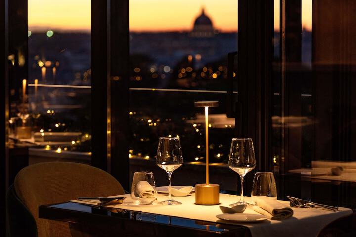 Dining 190 of 255