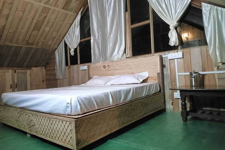 Rasmika Home Stay Seri Shansher in Sainj