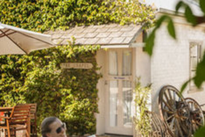 Hotel Exterior 52 of 187