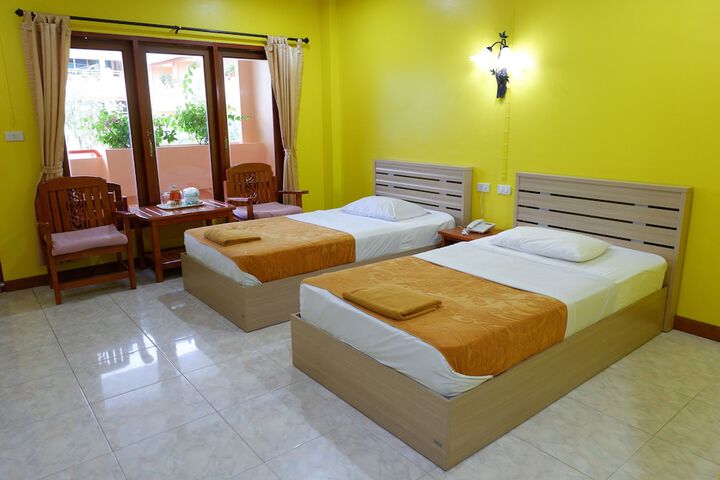 Room 15 of 39
