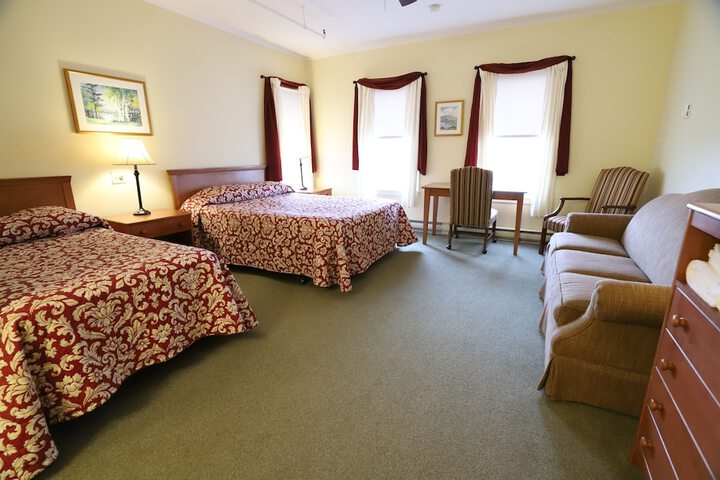 Room 68 of 103