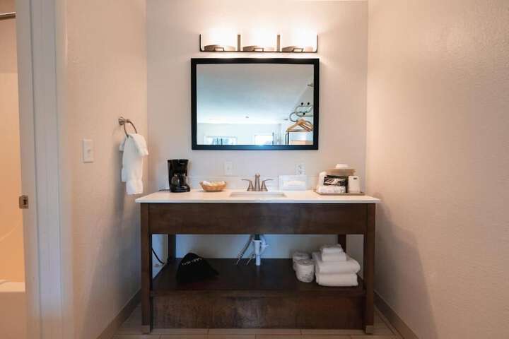 Room 15 of 19