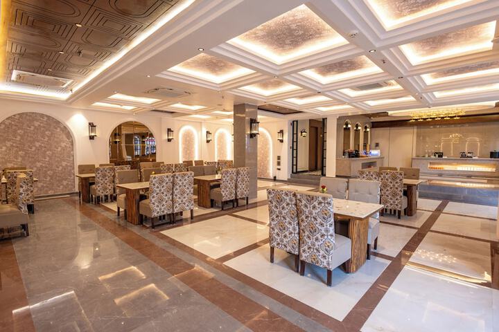 Ballroom/Hall 62 of 67