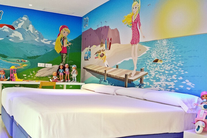 Children's theme room