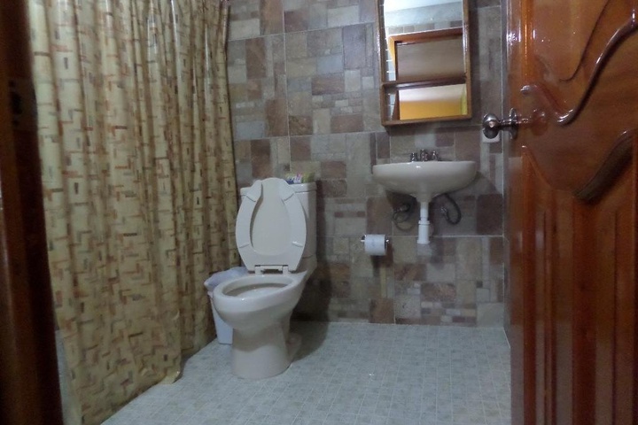Room 8 of 14