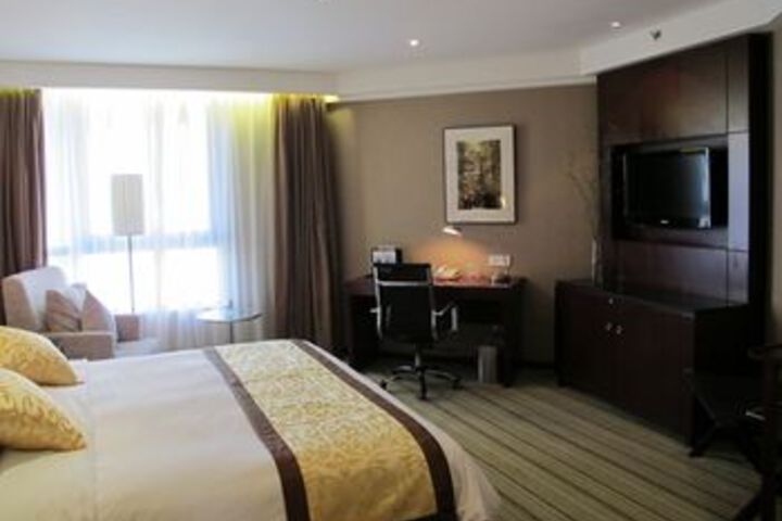 Standard Suite
