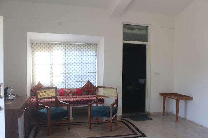 Room 27 of 156