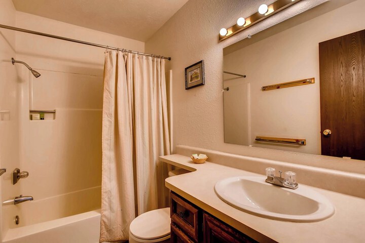 Room 201 of 229