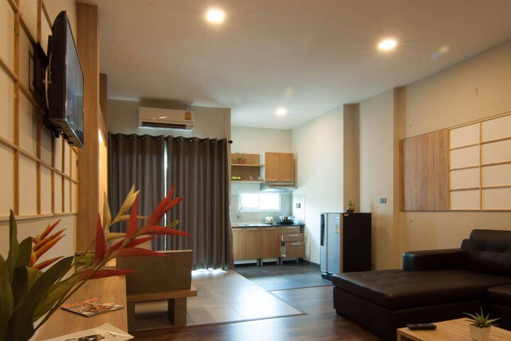 Room 13 of 33
