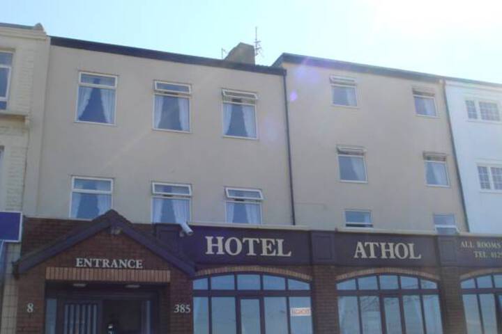 HOTEL ATHOL