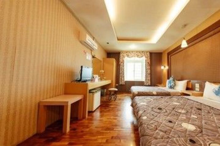 Room 18 of 40