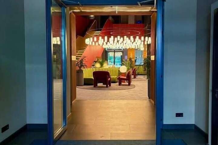 Hotel 68 of 69