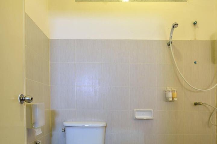 Room 17 of 23