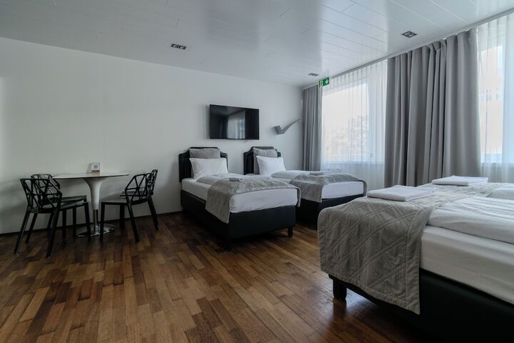 Room 29 of 82