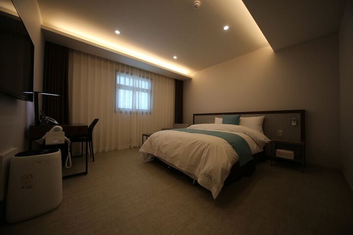 Room 14 of 60
