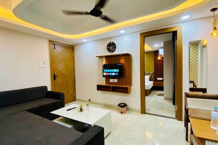 Room 32 of 55