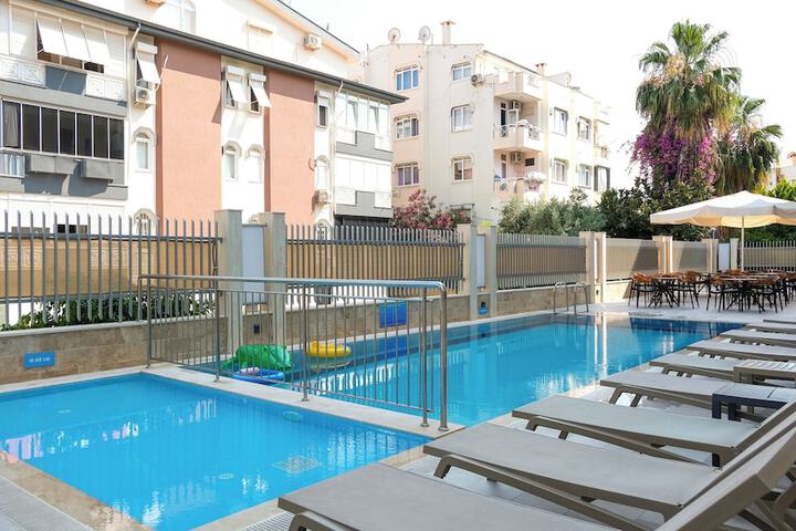 Pool 46 of 93