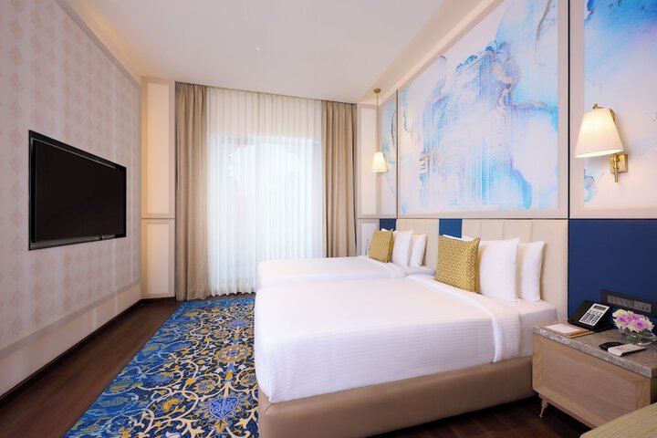 Room 30 of 63