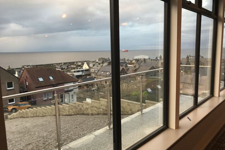 The Knowes Hotel & Restaurant