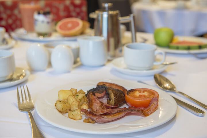 Breakfast/Coffee Service 77 of 114