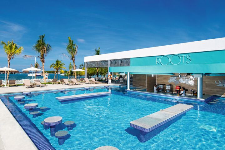 Hotel Pool