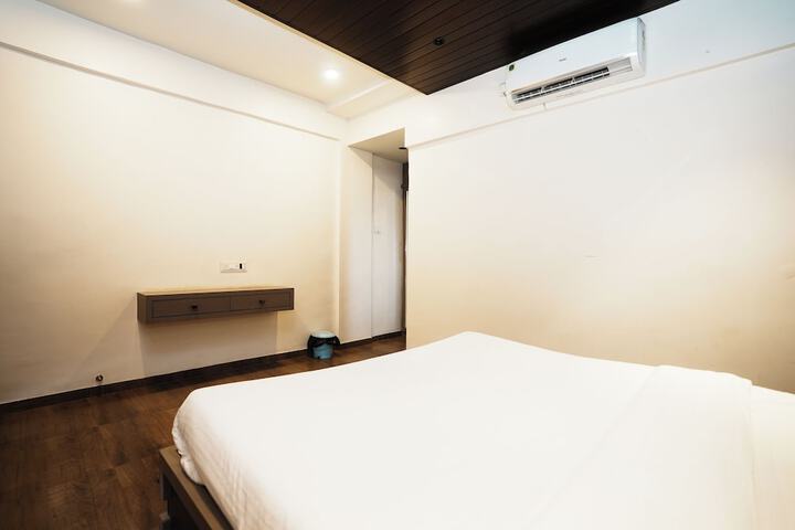 Room 18 of 47