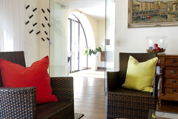 Guest Lobby