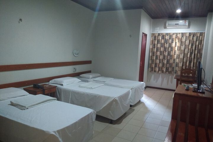 Room 2 of 4