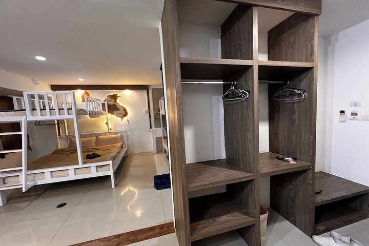 Room 5 of 41