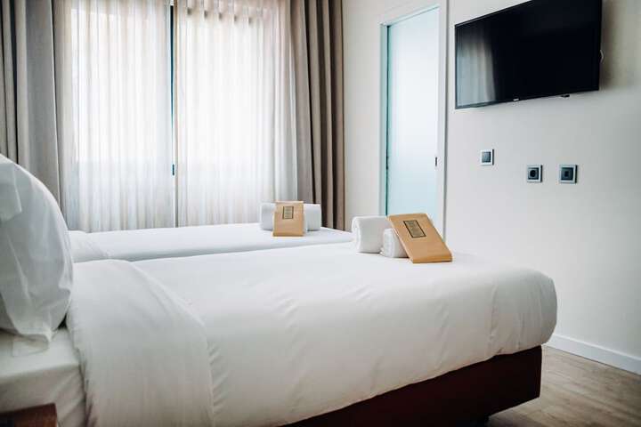 Room 108 of 164