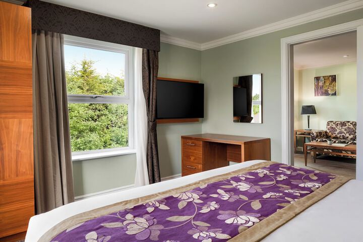 Room 17 of 52