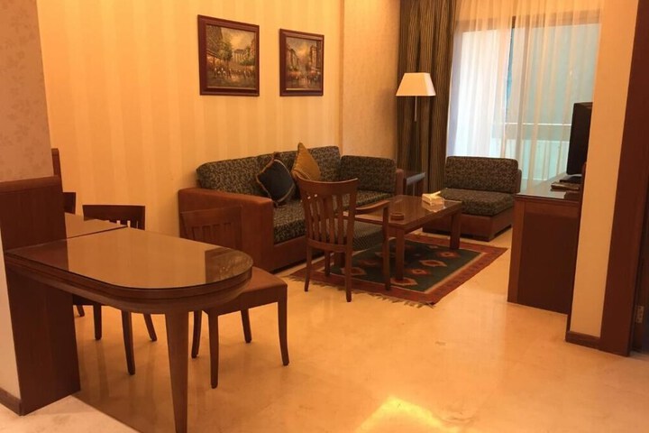 Room 18 of 38