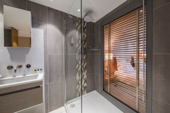 Bath Interior