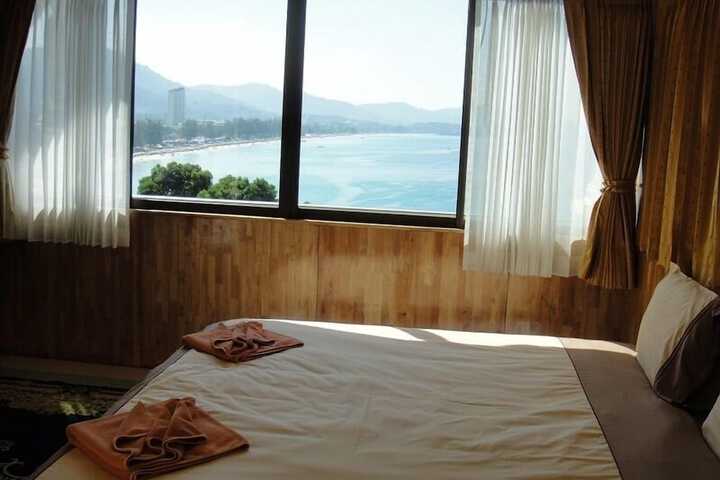 Room 25 of 75