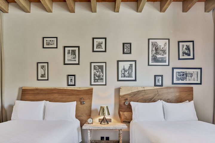 Hotel Interior 237 of 283