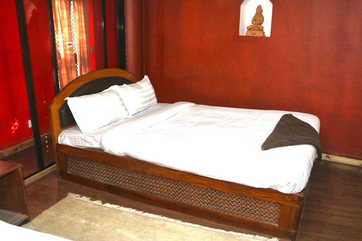 Room 13 of 55